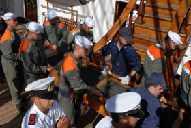 nave scuola amerigo vespucci lavori vita a bordo